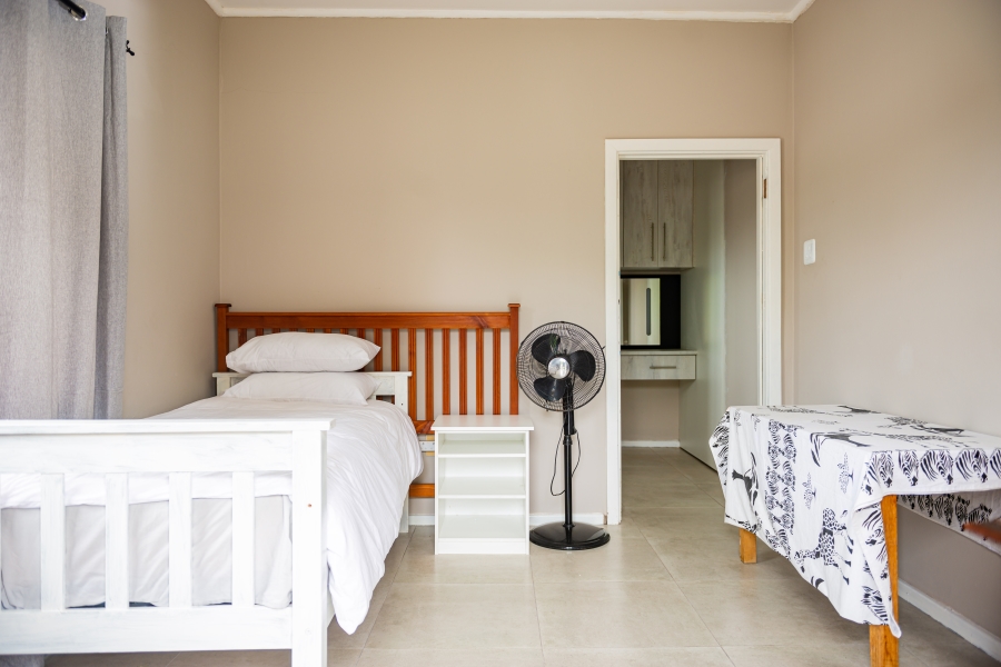 9 Bedroom Property for Sale in Nahoon Beach Eastern Cape